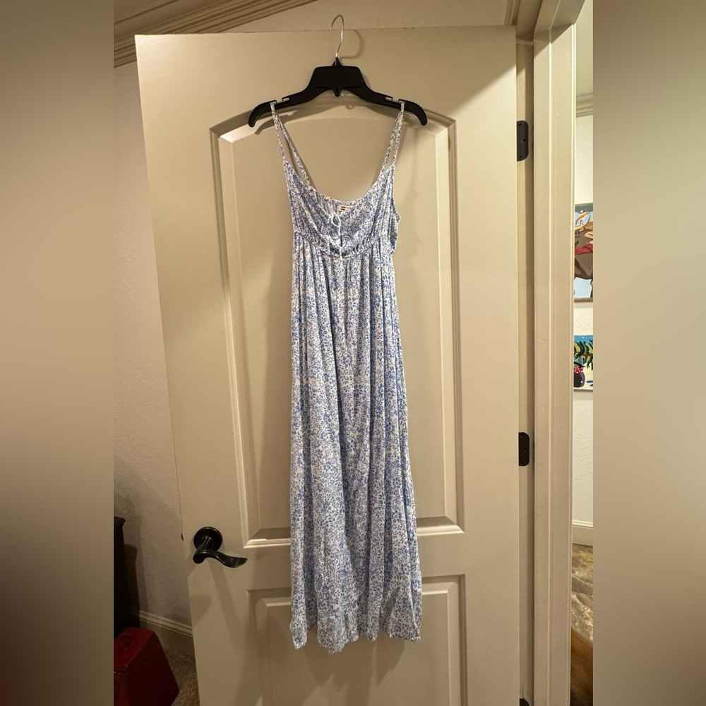 Billablong Floral Blue Maxi Dress small